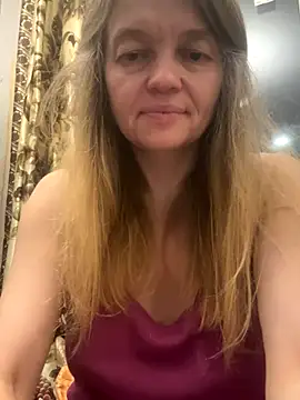 Susanel online show from November 8, 9:31 pm