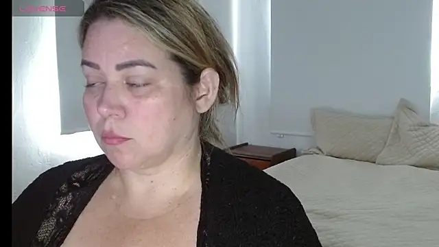 bella savati online show from October 7, 7:51 pm