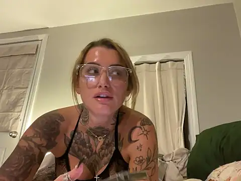 lexymarie online show from October 23, 12:05 am