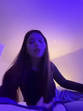 kiarafonseca  online show from April 10, 6:03 pm