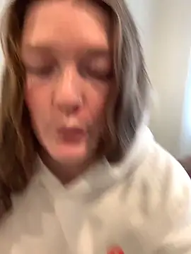 PussiesnCream  online show from February 16, 4:18 pm