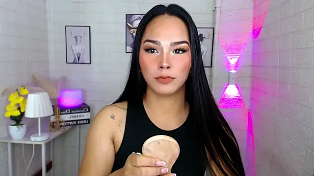 LylianaGirlx online show from September 16, 6:05 pm