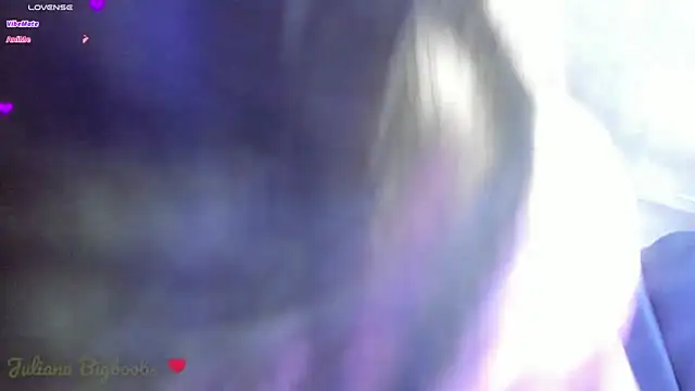 Snapshot of Juliana_bigboobs chatting on October 2, 9:42 pm Juliana bigboobs online show from October 2, 9:42 pm