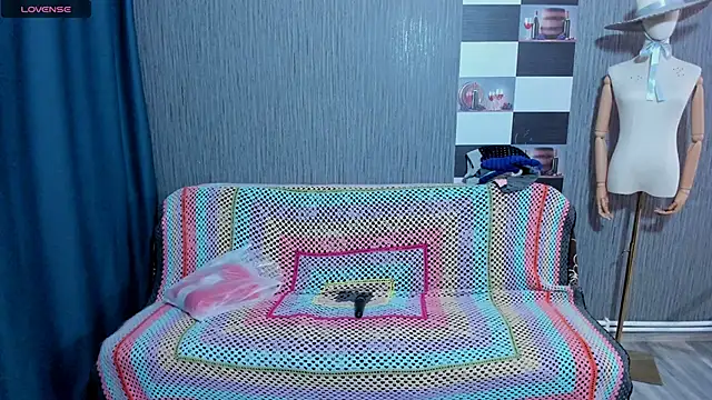 pa1e pr1ncess online show from October 30, 12:50 pm