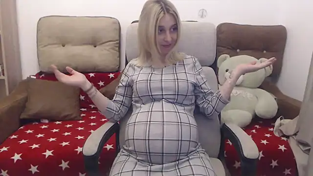 Snapshot of Aliss_Hottie chatting on September 27, 5:09 pm Aliss Hottie online show from September 27, 5:09 pm