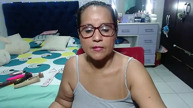 pervert mommy  online show from February 25, 12:26 pm