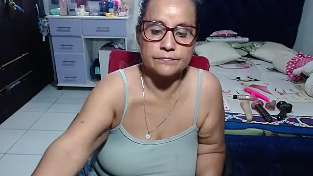 pervert mommy  online show from June 23, 2:04 pm