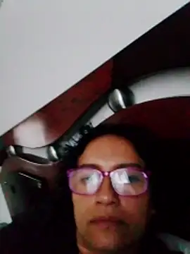 scarlet wet online show from March 3, 11:00 pm