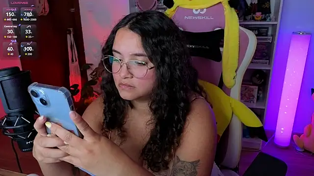 Snapshot of Sweet_sully__ chatting on September 11, 9:20 am Sweet sully online show from September 11, 9:20 am