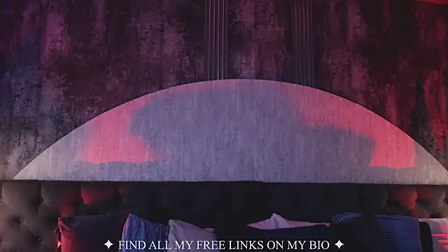 Charlotte Germanotta  online show from April 1, 7:33 pm