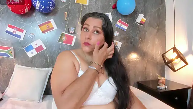 SexxyPamela online show from July 8, 7:27 pm