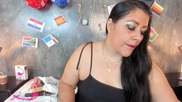 SexxyPamela online show from June 19, 7:50 pm