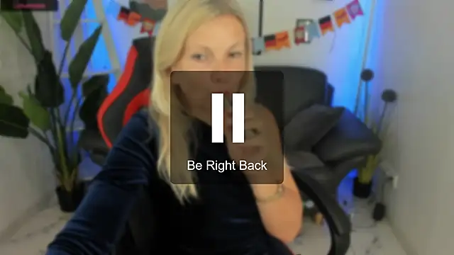 Snapshot of Abby_Moore_ chatting on October 2, 7:13 am Abby Moore online show from October 2, 7:13 am