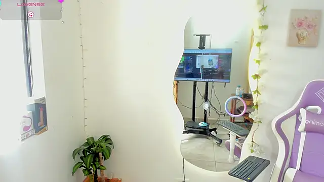 sofia gold  online show from September 11, 8:09 pm