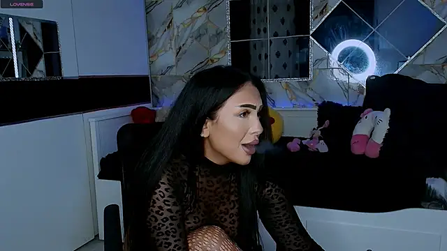 Snapshot of mistress_meryem chatting on September 20, 12:21 am mistress meryem online show from September 20, 12:21 am