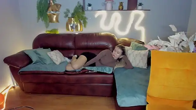 PollyOcean online show from November 24, 11:23 am