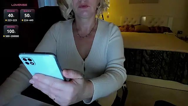 Colette  1977 online show from December 1, 4:38 am