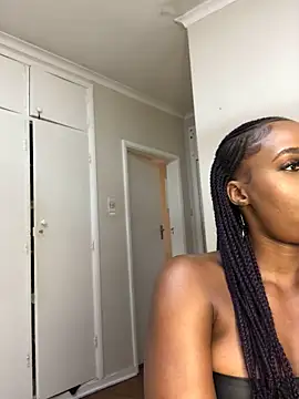 Snapshot of LuciousLips96 chatting on September 24, 10:47 am LuciousLips96 online show from September 24, 10:47 am