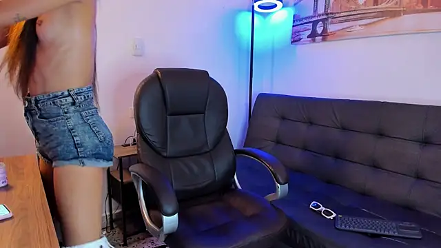 secretgreisy  online show from January 6, 7:12 am