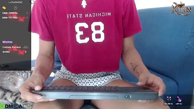 karen sofia  online show from April 6, 8:32 pm