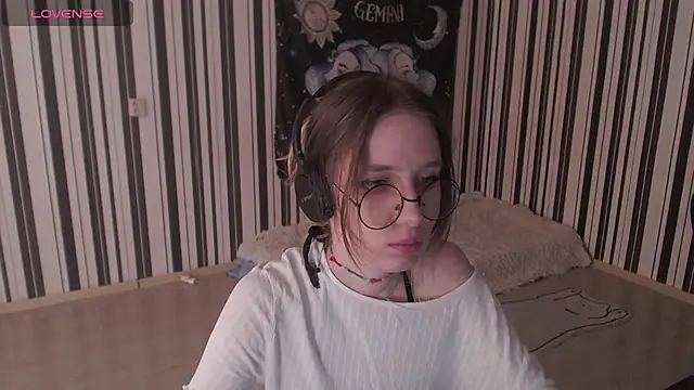 Snapshot of _Hanna_Moon_ chatting on October 11, 10:31 am  Hanna Moon  online show from October 11, 10:31 am