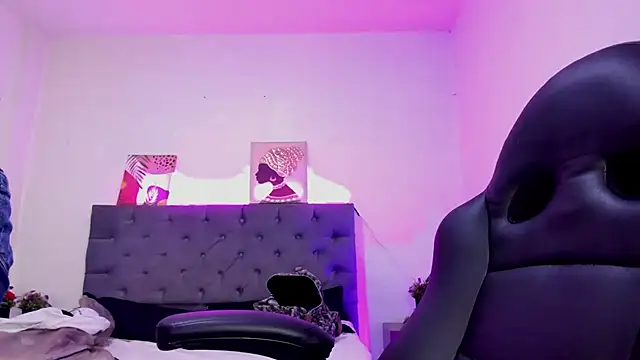 Ellie Alves online show from October 16, 2:20 pm