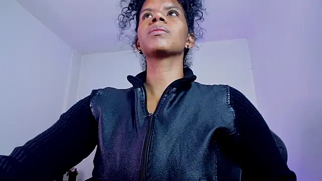 Ellie Alves online show from October 2, 3:28 pm