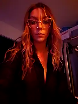 LilyOrion online show from March 8, 1:13 am