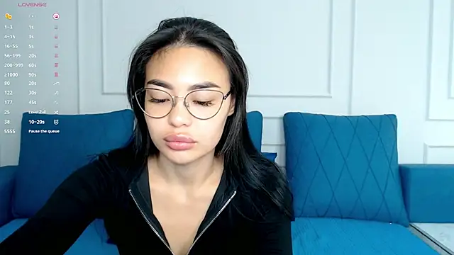 kwana colada online show from October 2, 11:15 am