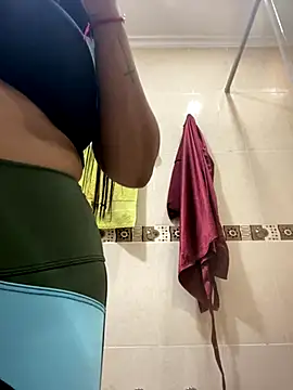 Fancyxlove online show from October 21, 12:42 pm