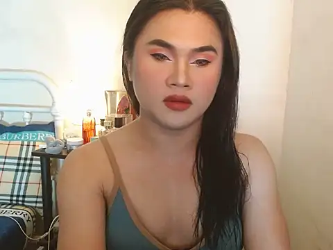 JustineBIGCUM online show from December 1, 10:30 am