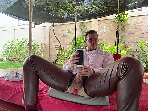 simon and david online show from June 10, 6:50 pm