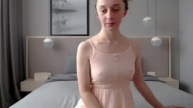 ShySchoolGirl online show from September 16, 10:12 am