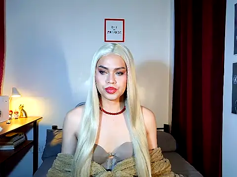 MistressLuna1 online show from April 13, 7:03 pm