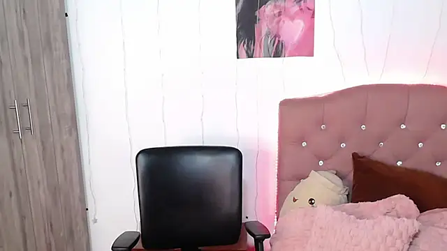 camy doll online show from March 21, 12:04 am