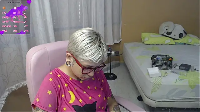 moon cat85 online show from July 14, 4:55 pm