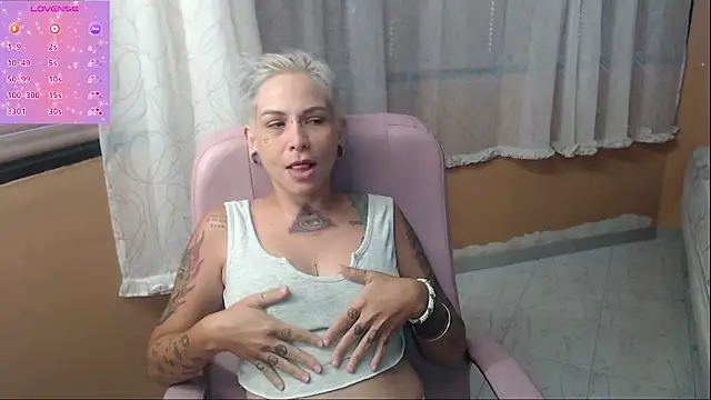moon cat85 online show from June 15, 3:01 pm