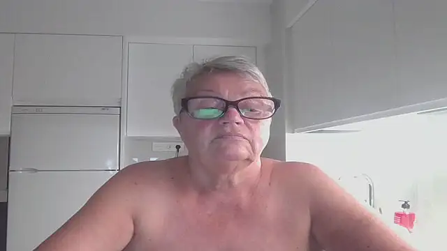 Snapshot of GrannyChrissy68 chatting on October 12, 10:23 pm GrannyChrissy68 online show from October 12, 10:23 pm
