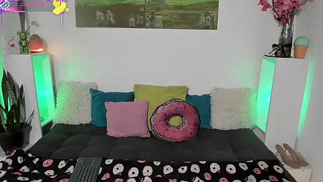 LillyCandy online show from September 10, 11:05 pm