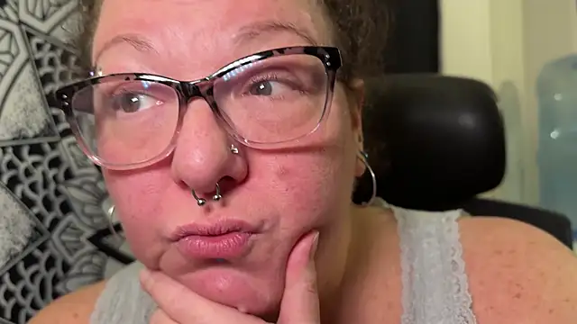 Miss Phat Booty online show from October 14, 11:40 pm