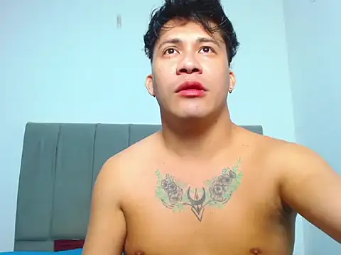 boyhot23x online show from July 22, 5:08 am