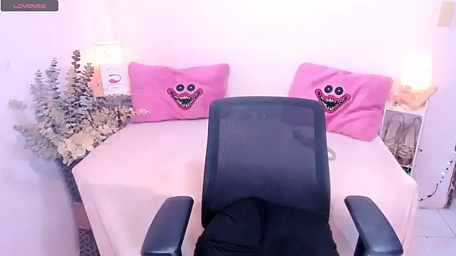 AmazingDREAMGirl online show from October 8, 12:37 am