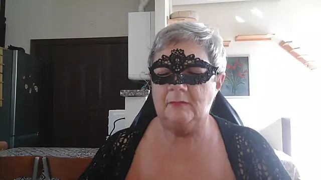 Snapshot of simona60 chatting on September 23, 1:31 pm simona60 online show from September 23, 1:31 pm