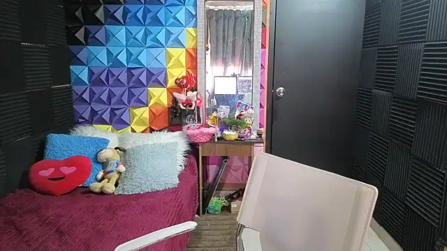 katifoxx online show from September 13, 4:37 pm