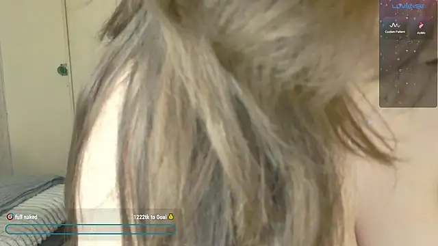 cutewhip online show from December 19, 3:37 pm