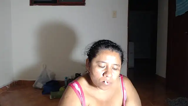 adrixxx38 online show from June 12, 5:59 am