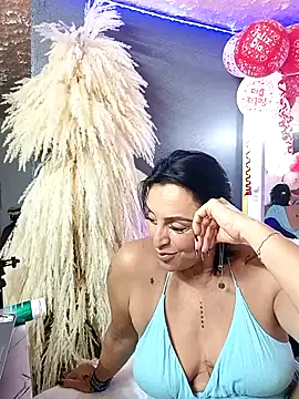 zullyxhot online show from September 20, 10:19 pm