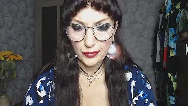 Aziza1 online show from October 18, 7:59 pm