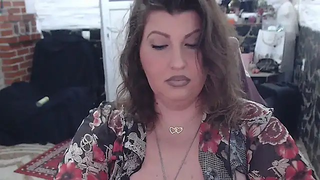 piticaforever online show from November 19, 4:29 pm