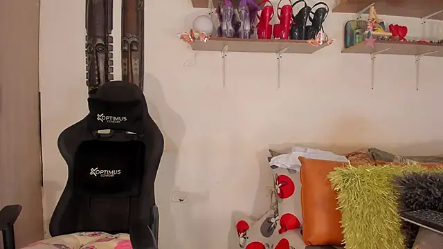 sashasweethot online show from December 4, 2:52 pm